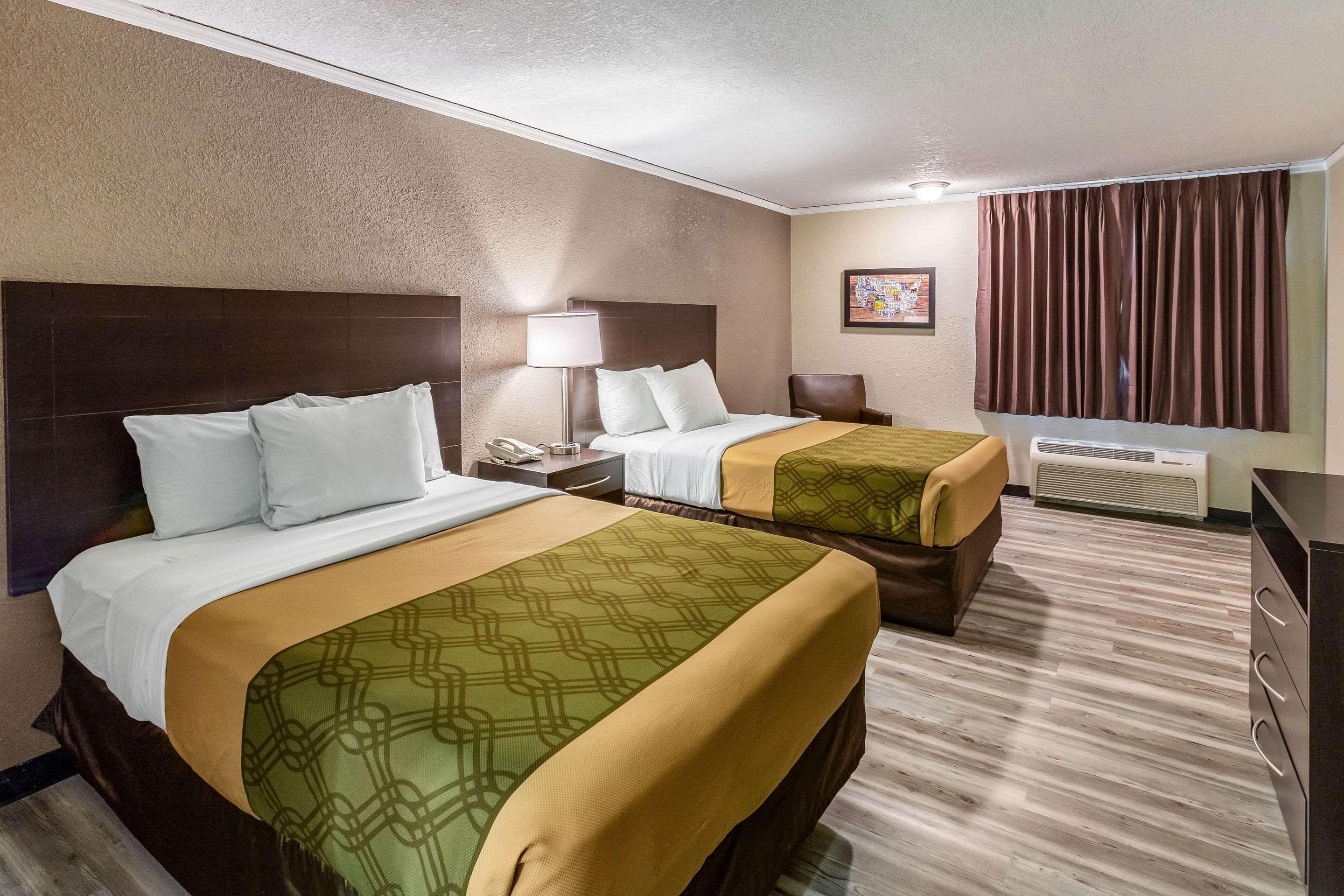 Econo Lodge Inn & Suites Newton Εξωτερικό φωτογραφία