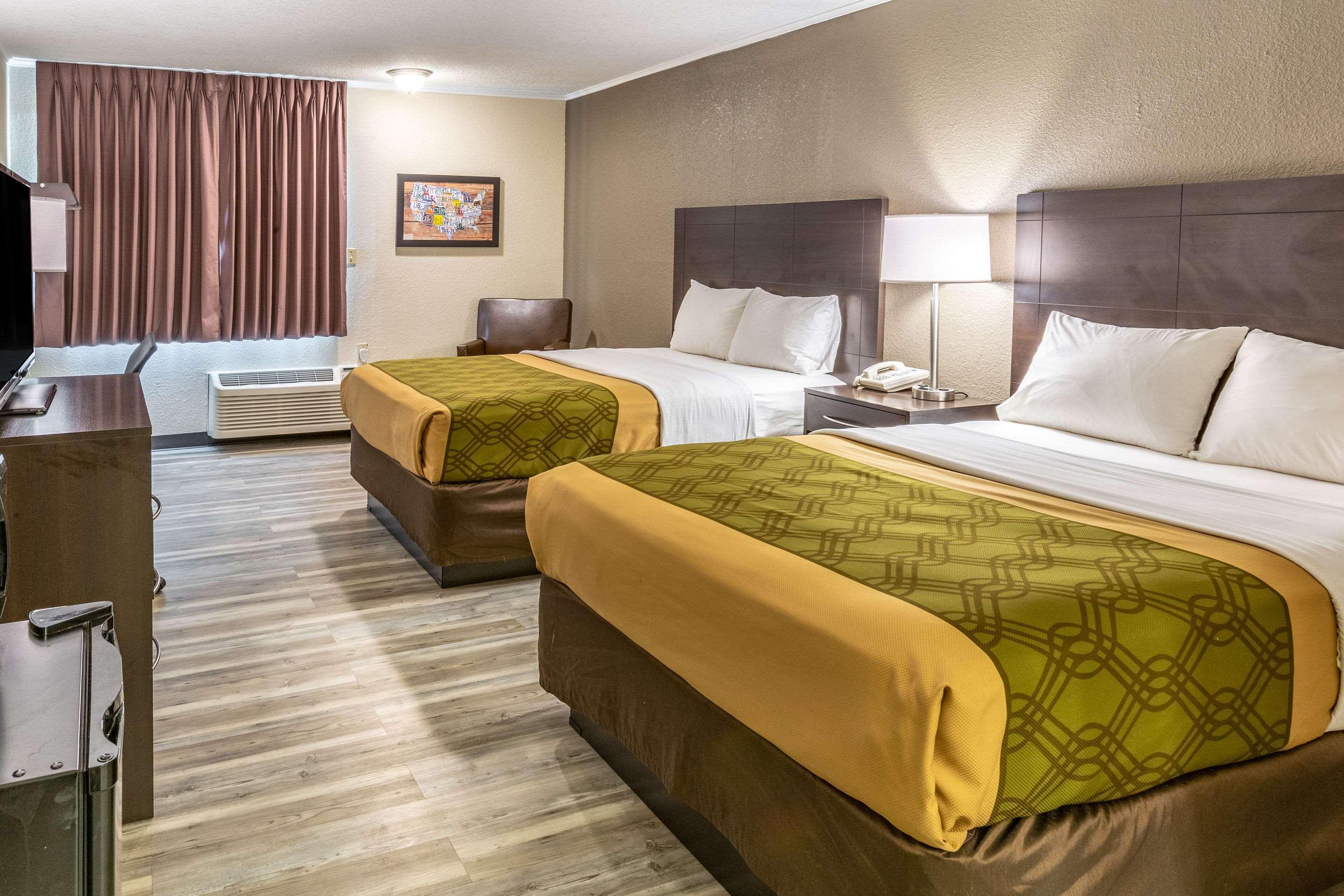Econo Lodge Inn & Suites Newton Εξωτερικό φωτογραφία