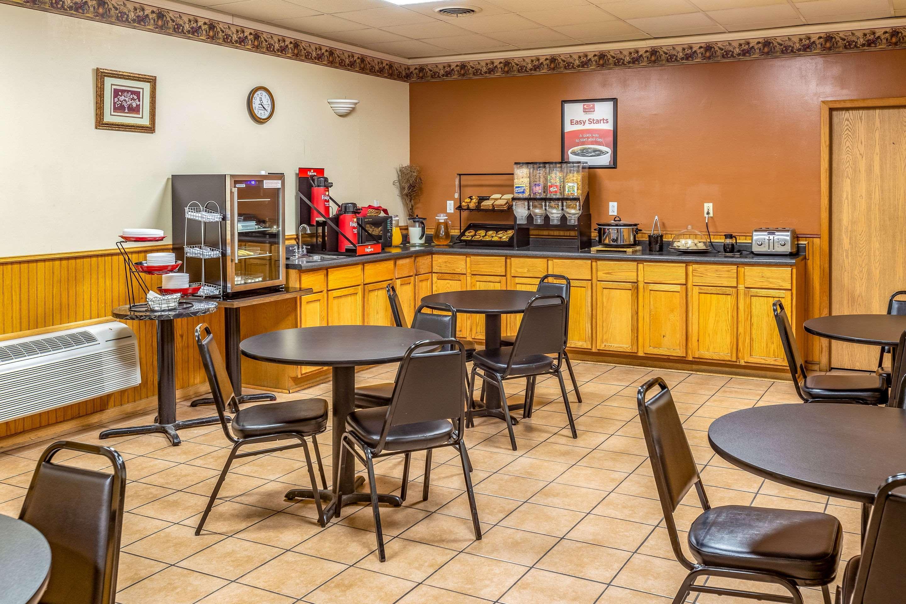 Econo Lodge Inn & Suites Newton Εξωτερικό φωτογραφία