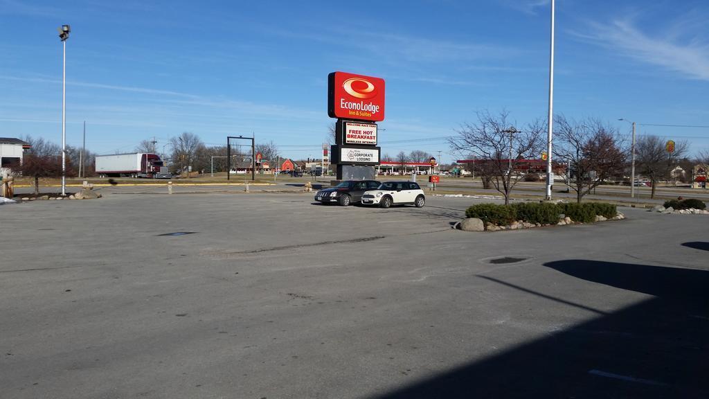 Econo Lodge Inn & Suites Newton Εξωτερικό φωτογραφία