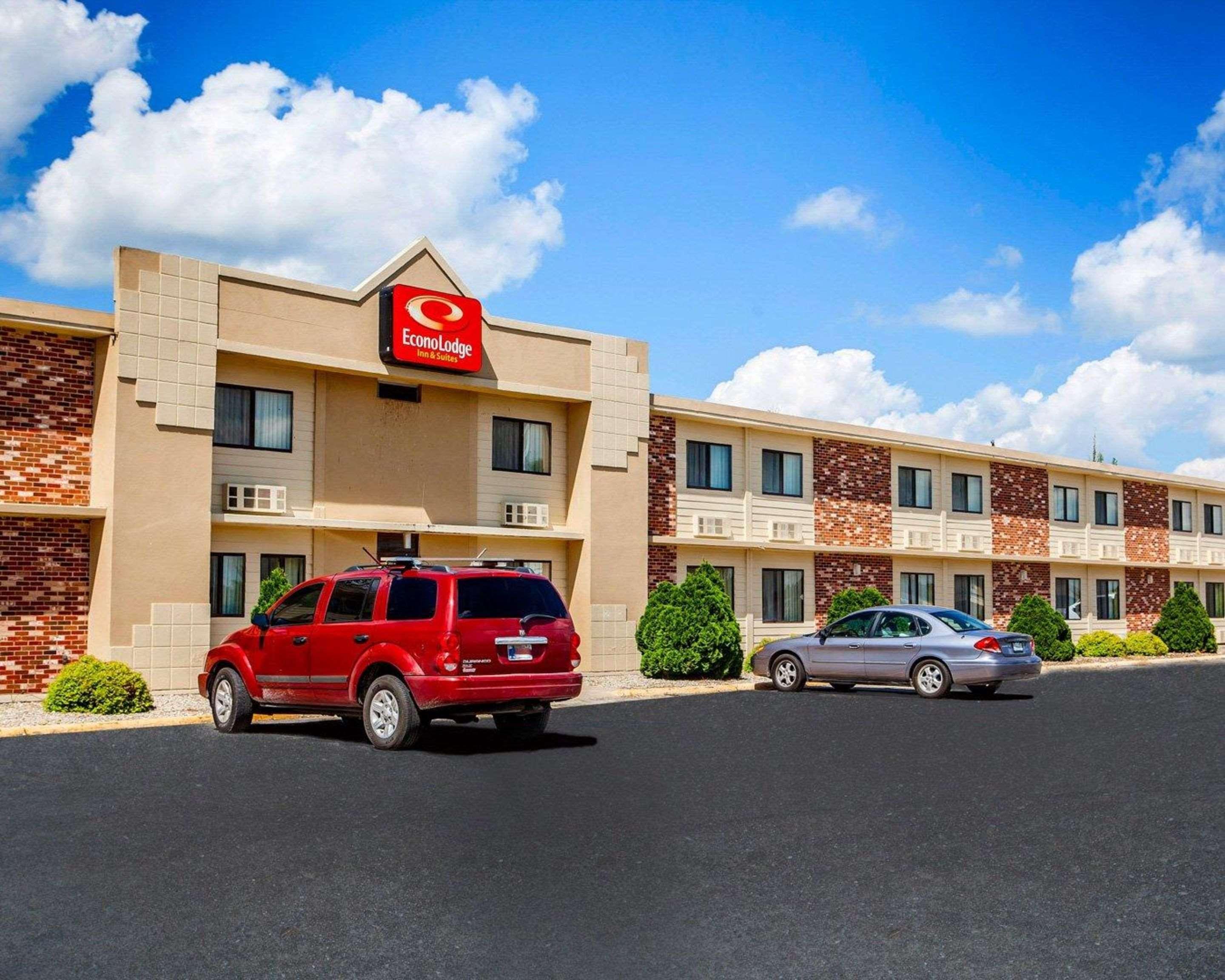 Econo Lodge Inn & Suites Newton Εξωτερικό φωτογραφία