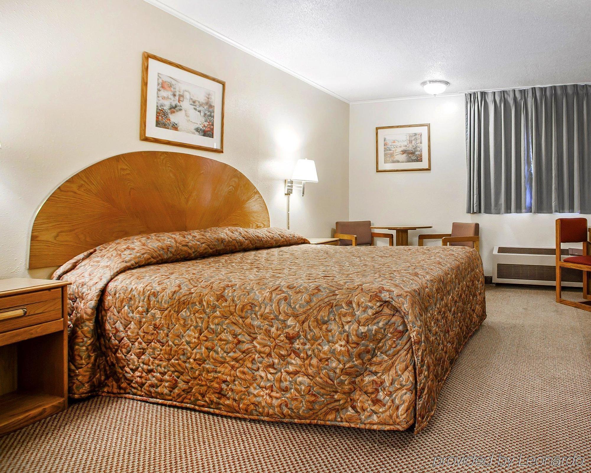 Econo Lodge Inn & Suites Newton Εξωτερικό φωτογραφία