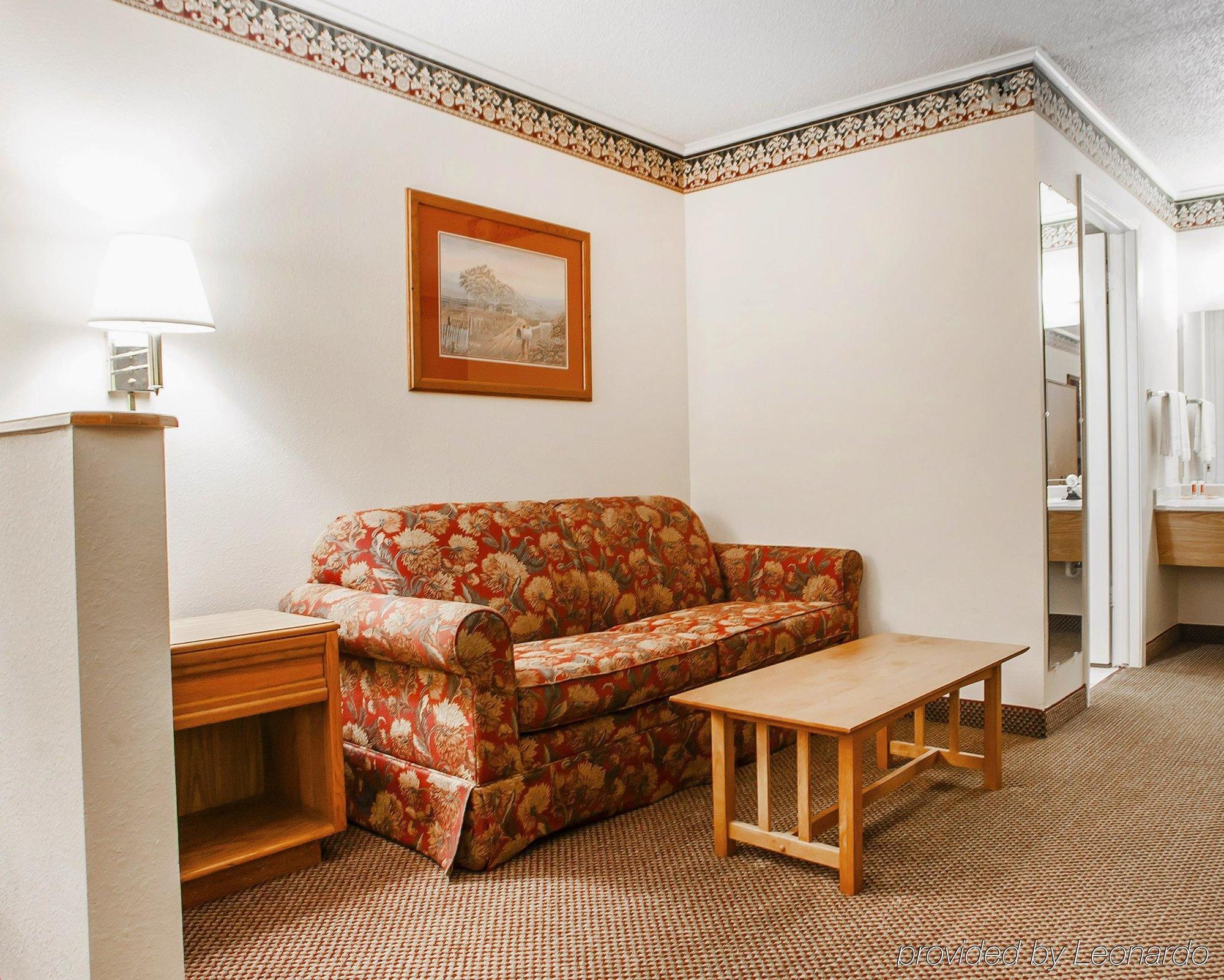 Econo Lodge Inn & Suites Newton Εξωτερικό φωτογραφία
