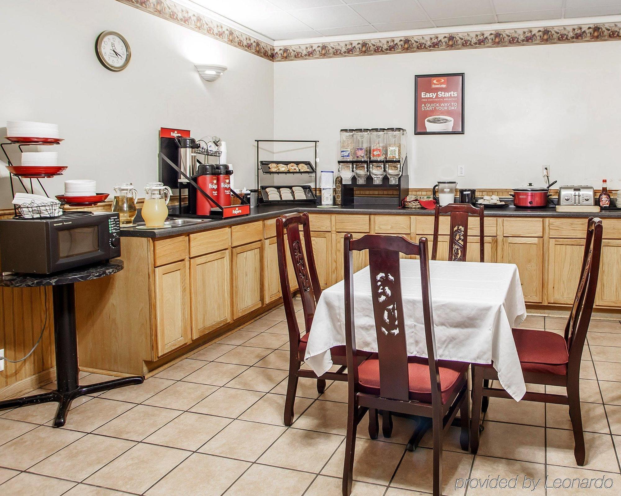 Econo Lodge Inn & Suites Newton Εξωτερικό φωτογραφία