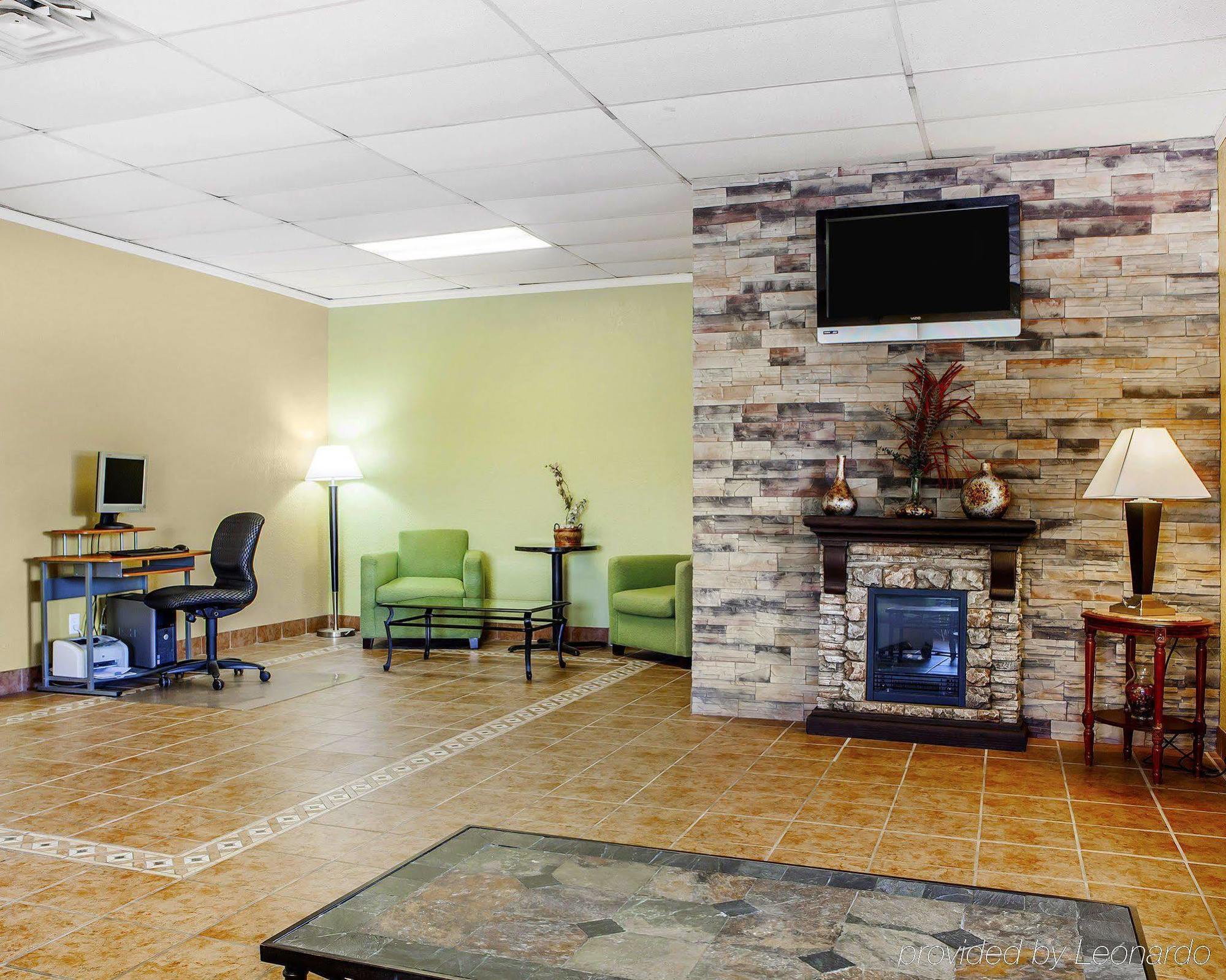 Econo Lodge Inn & Suites Newton Εξωτερικό φωτογραφία