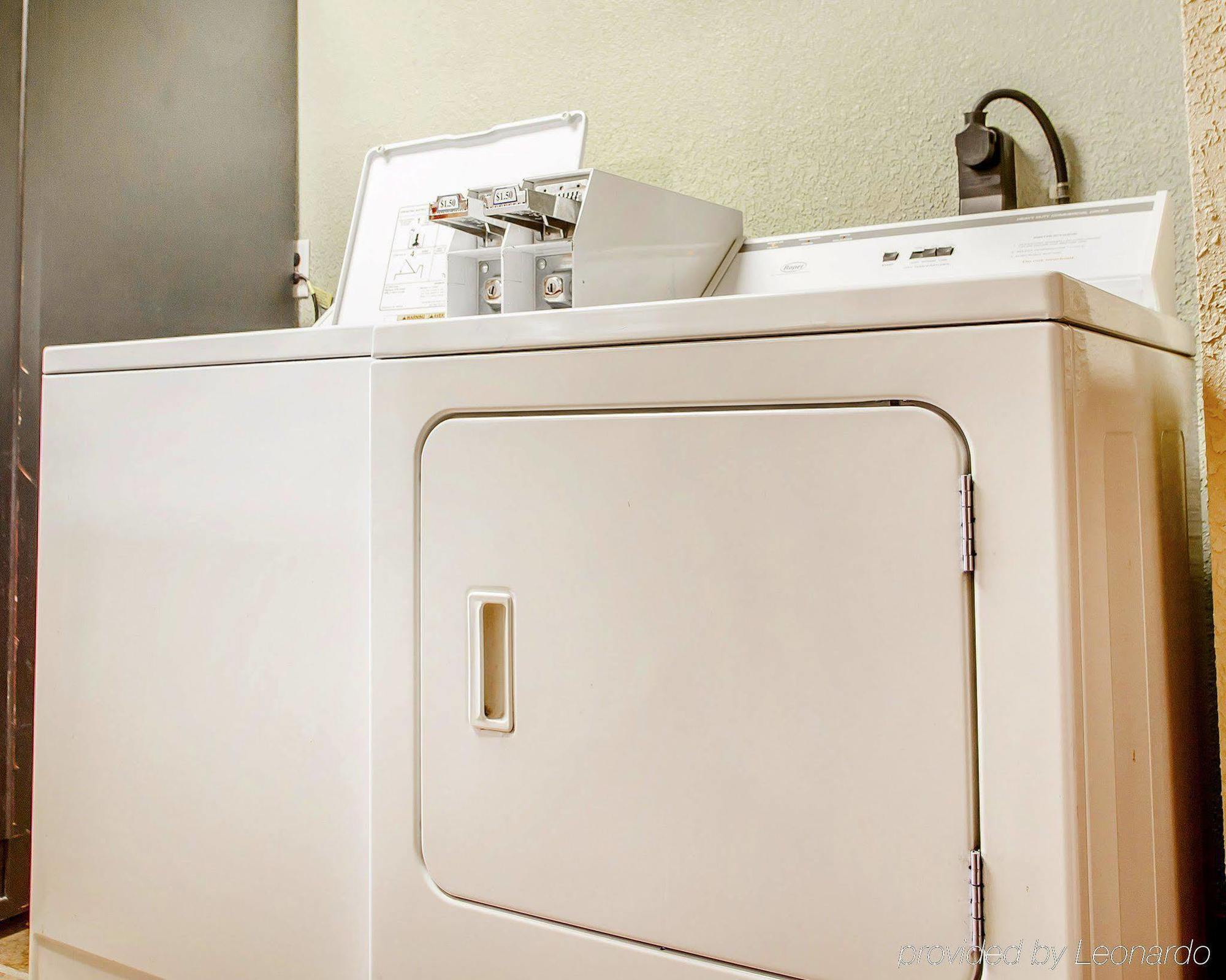 Econo Lodge Inn & Suites Newton Εξωτερικό φωτογραφία
