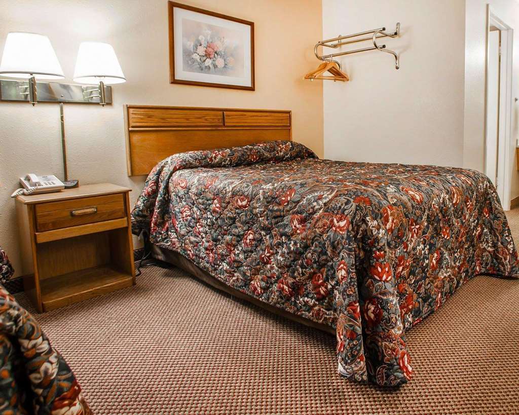 Econo Lodge Inn & Suites Newton Δωμάτιο φωτογραφία